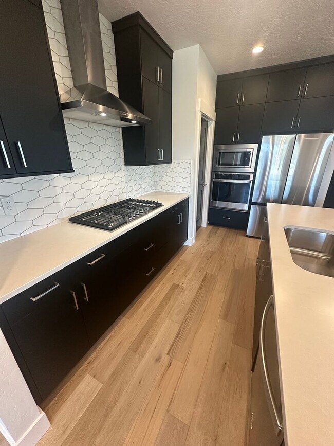 Building Photo - Riverstone: 3 Bedroom 3 Bath, Patio Home, ...