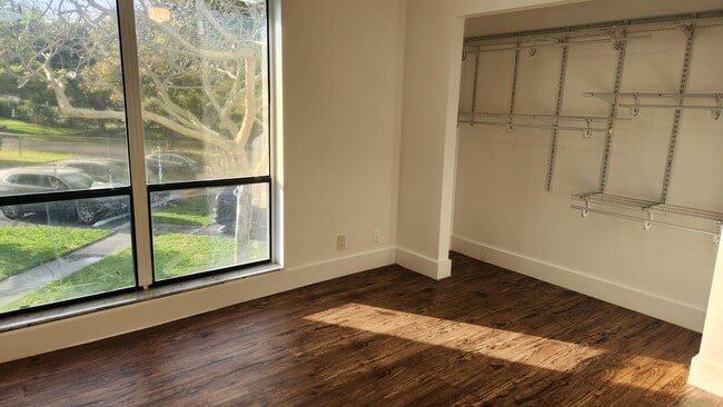 Building Photo - 517 Dotterel Rd