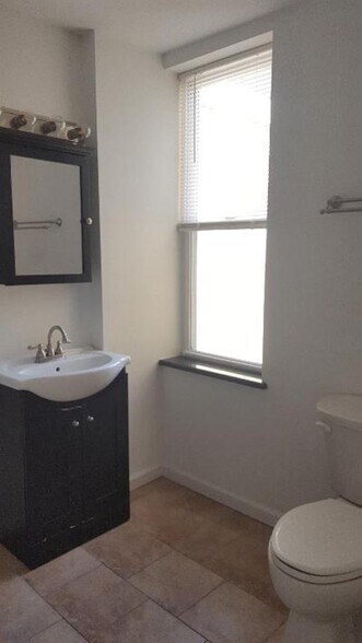 Bathroom View #1 - 2632 Oakford St