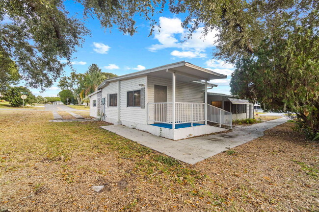 Building Photo - 2BR/2BA Manufactured Home in The Villages