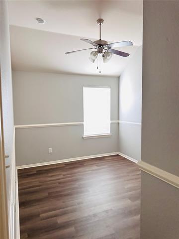 Building Photo - 504 Hummingbird Dr