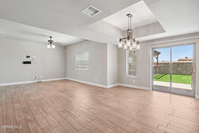 Building Photo - 14508 Shady River