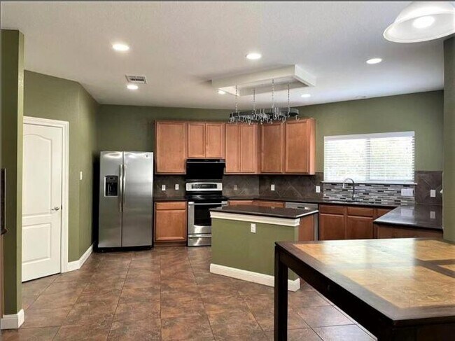 Building Photo - 508 Tyree Rd