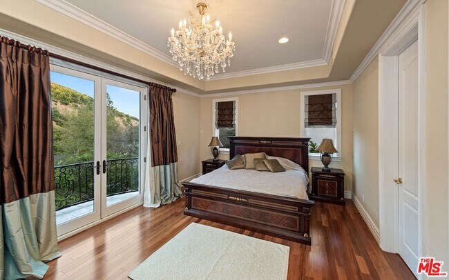 Building Photo - 1455 Robmar Dr