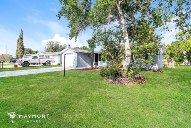 Building Photo - 9231 St Regis Ln