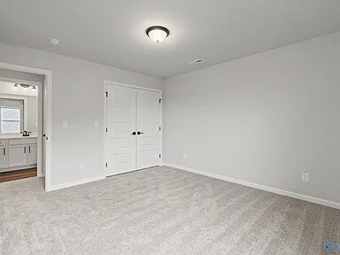 Building Photo - 113 Striker Ln