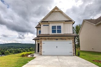 Building Photo - 266 Eva Wy