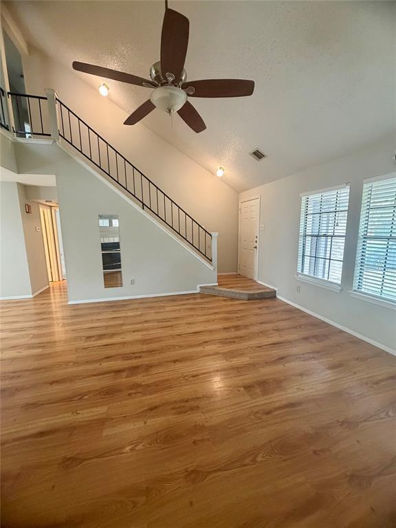 Building Photo - 1707 Honeysuckle Ln