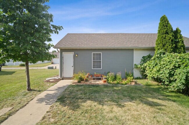 Building Photo - 1114 Abercorn St