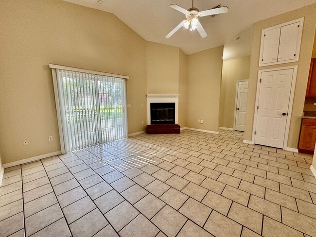 Building Photo - 3/2 Mount Dora Home with NO HOA!
