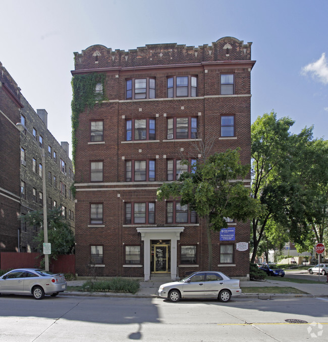 Building Photo - Juneau Apartments