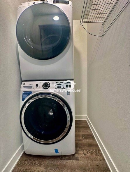 Building Photo - 2103 Willis Ave