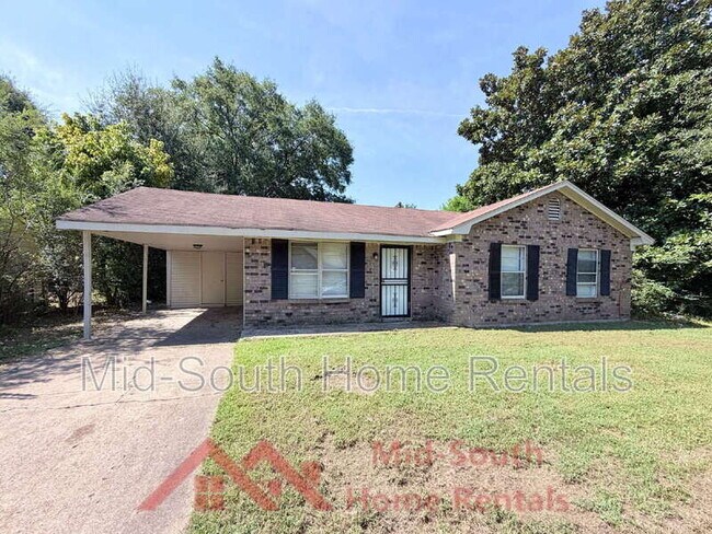 Building Photo - 815 Carol Ann Cove
