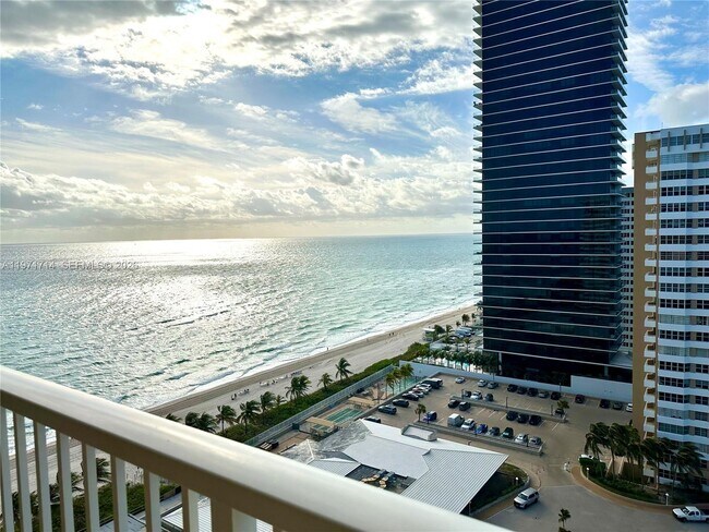 Building Photo - 1950 S Ocean Dr