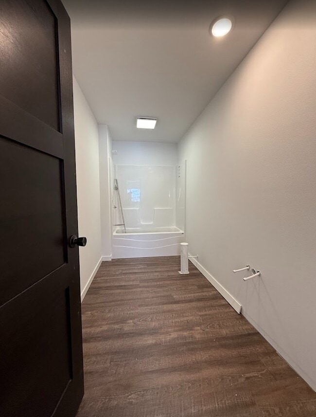 Building Photo - 5535 164th St