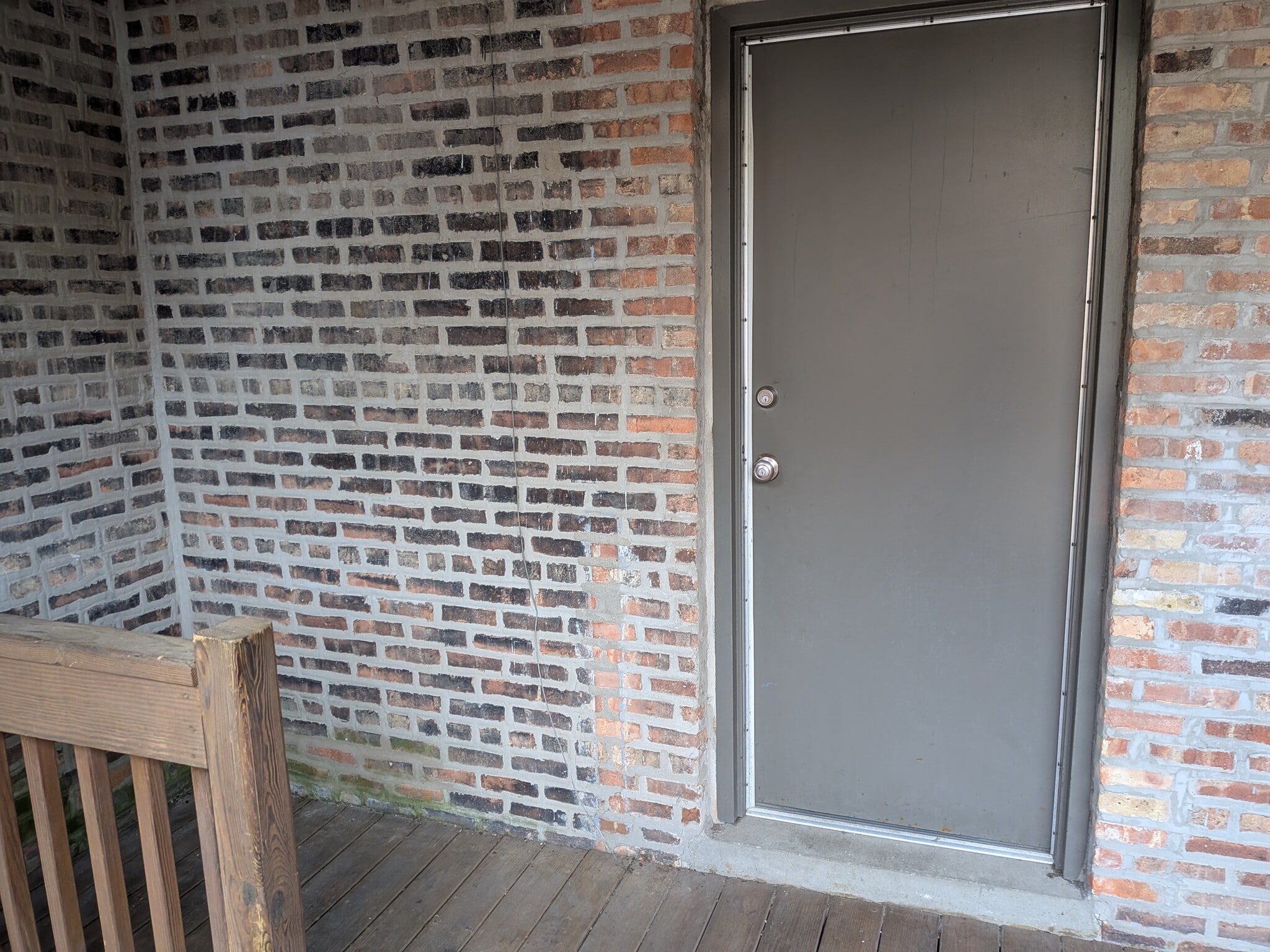 Back Deck - 1912 W Chase Ave