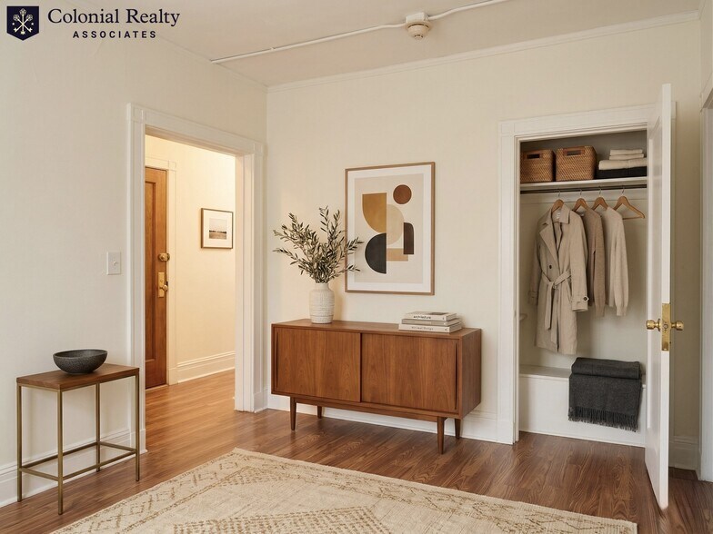 Building Photo - 230 Walnut St