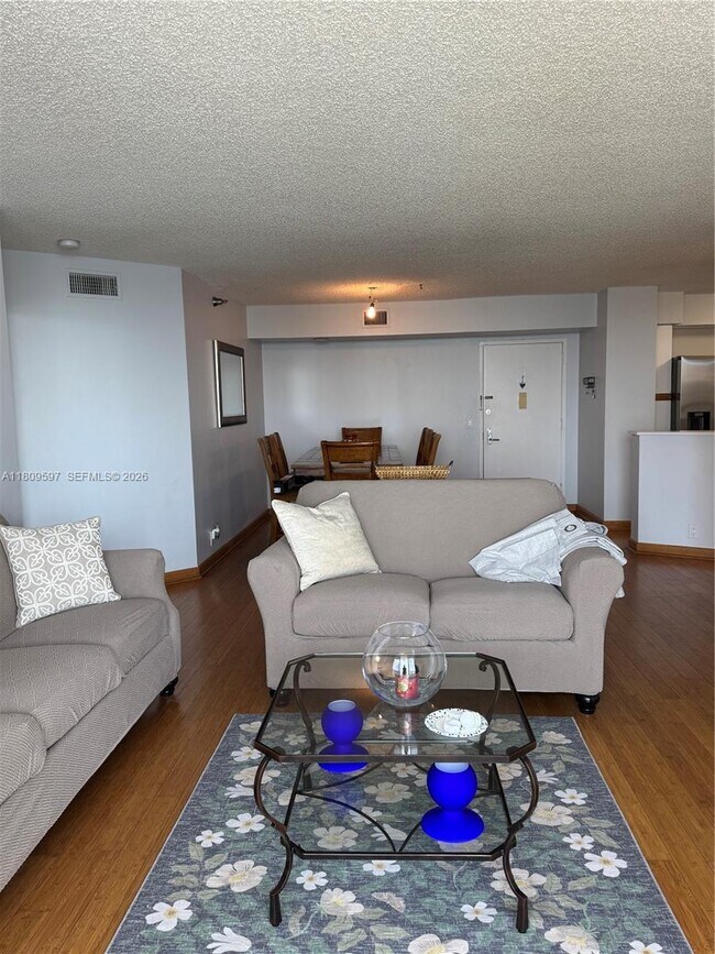 Building Photo - 3400 NE 192 St