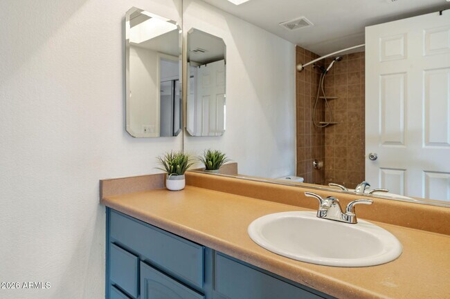 Building Photo - 3601 W Tierra Buena Ln
