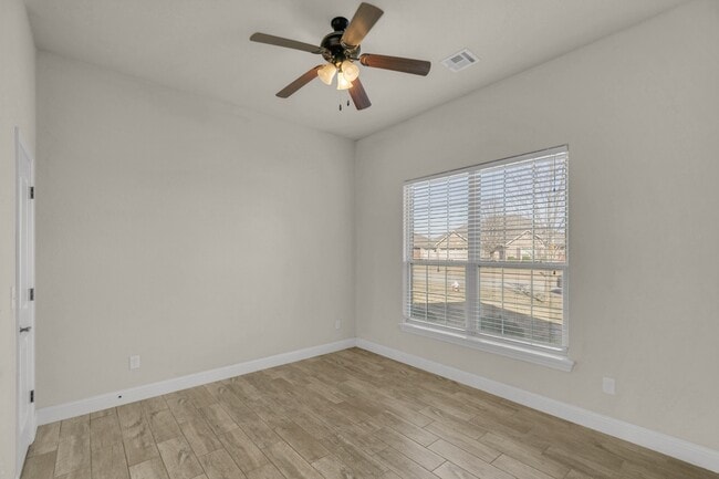 Building Photo - 1101 Chattie Dr