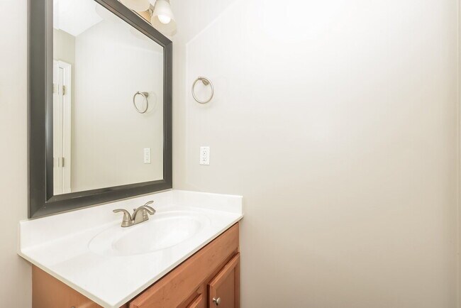 Building Photo - 3001 Gale Ct