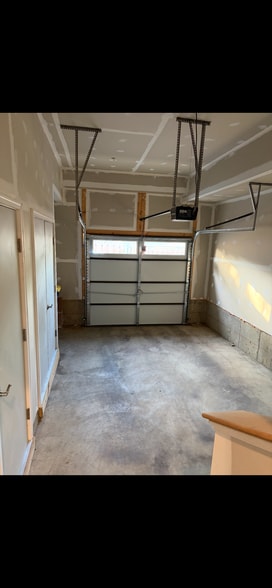 Building Photo - 2560 Nicholson St