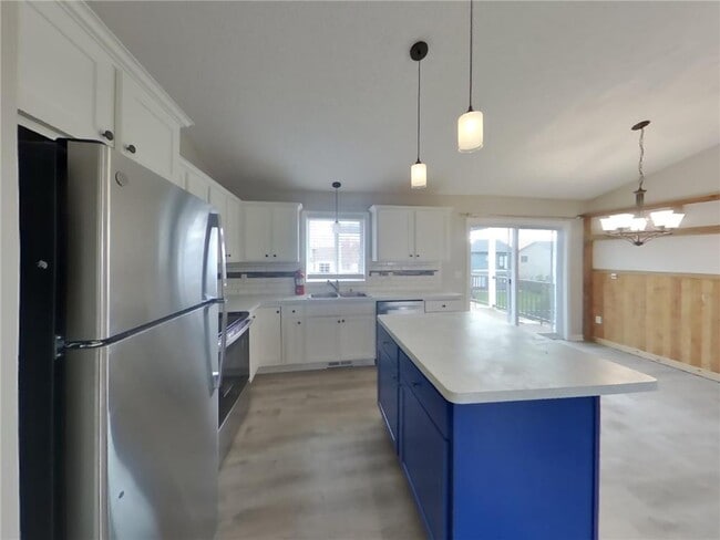 Building Photo - 7326 Lander Ave NE