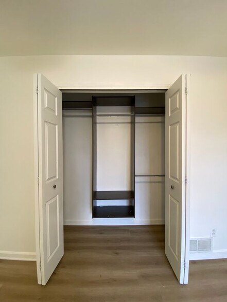 Building Photo - 1471 Bird Ave