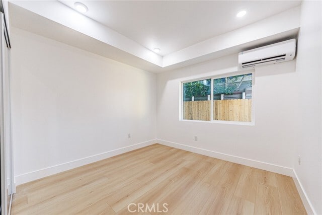 Building Photo - 1557 S Ogden Dr