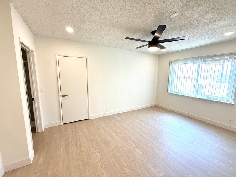 Building Photo - 1444 Centinela Ave