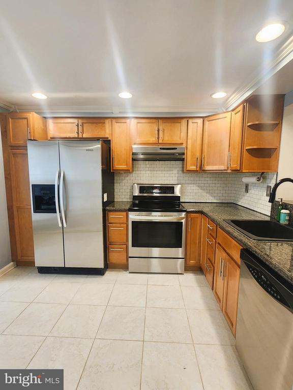 Building Photo - 9533 Quarry Bridge Ct