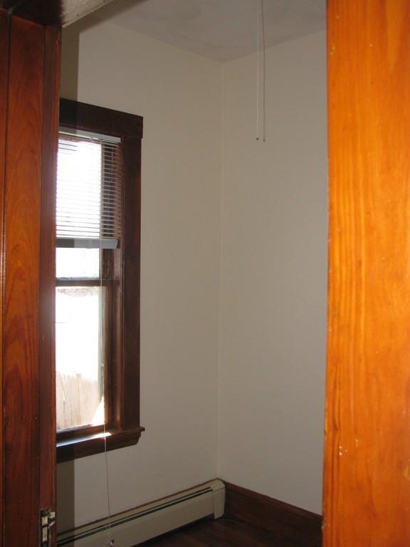 Building Photo - 384 Medford St