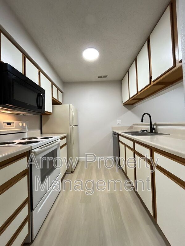 Building Photo - 2334 N 44th St