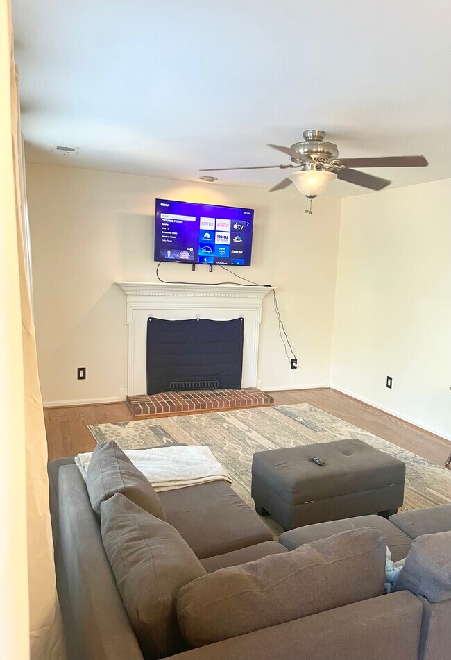 Building Photo - 205 Marcie Rush Ln