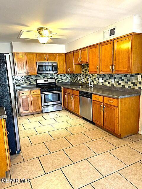 Building Photo - 5813 Beaumont Pl