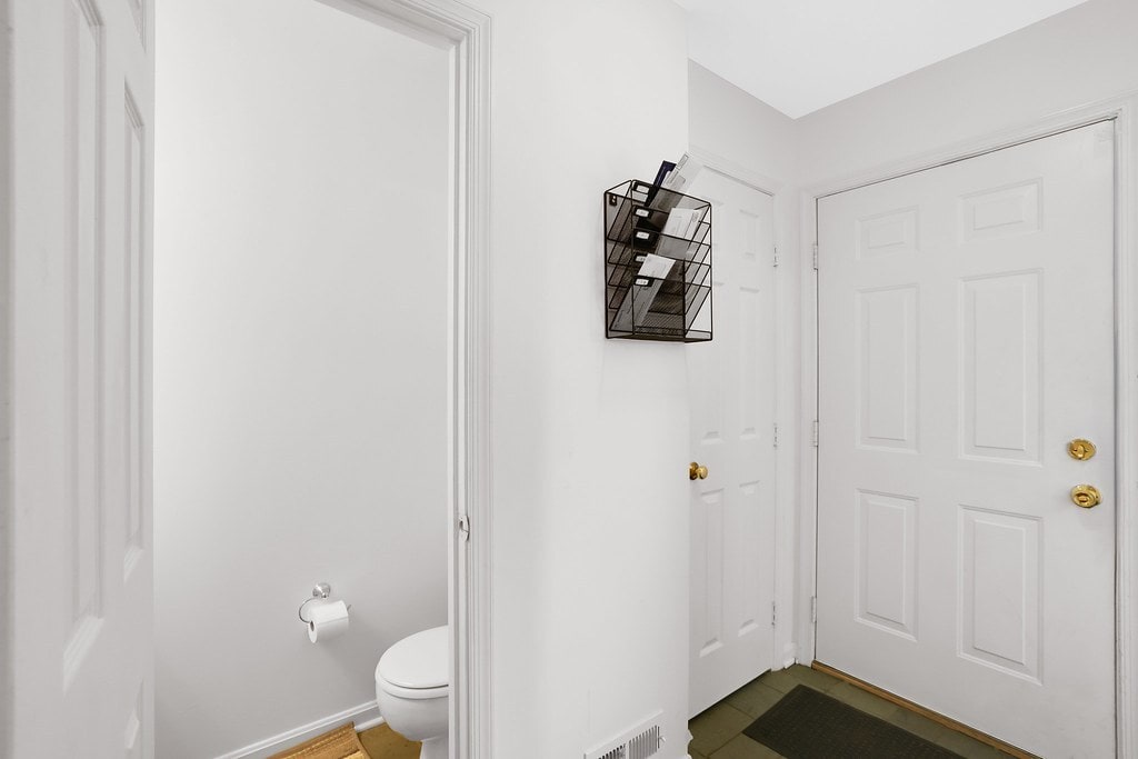 Building Photo - 3001 20th Ct S