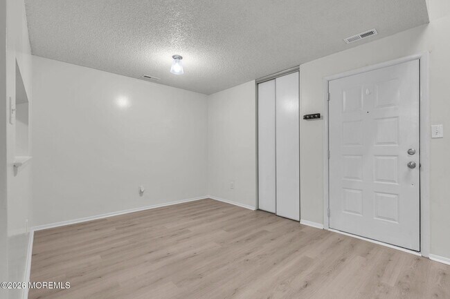 Building Photo - 4403 Aberdeen Dr