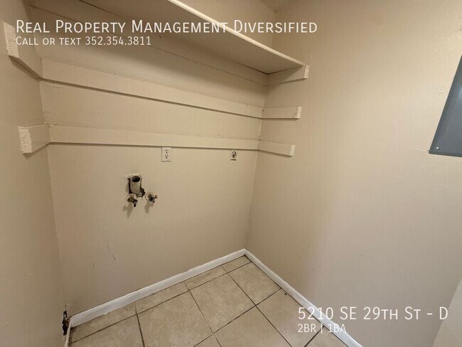 Building Photo - 5210 SE 29th St