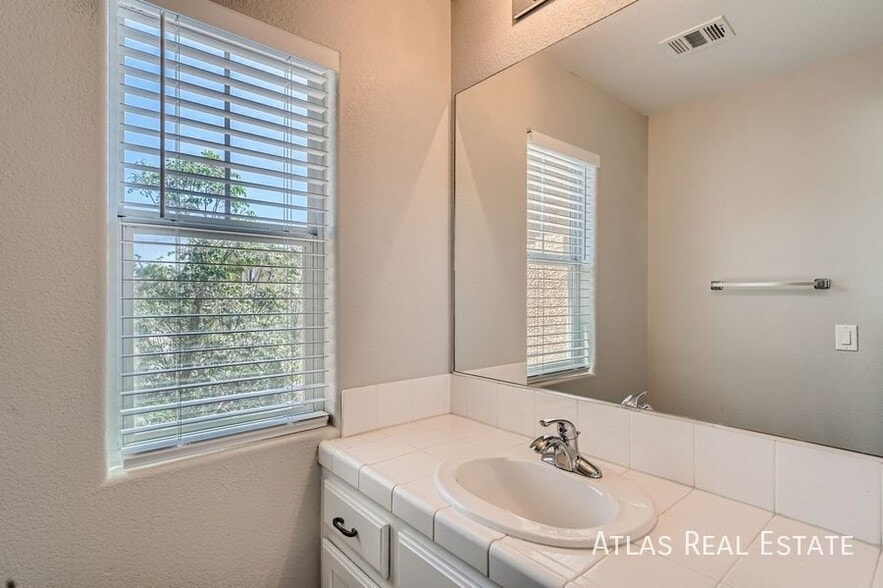 Building Photo - 10793 Villa Carlotta Ct