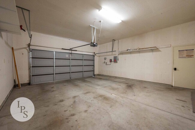 Building Photo - Copper River Ranch Home, 4BR/3BA, Built 20...