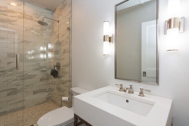 Building Photo - 288 Commonwealth Ave