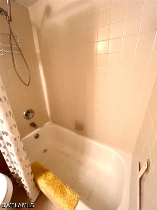 Building Photo - 4240 Chantelle Dr