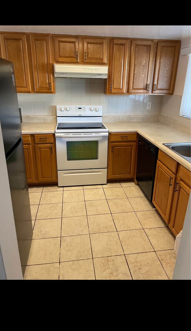 Building Photo - 1054 Lotus Cove Ct