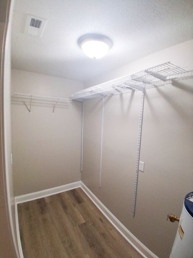 Building Photo - Completely Remodeled 4-Bedroom 2-Bath home...
