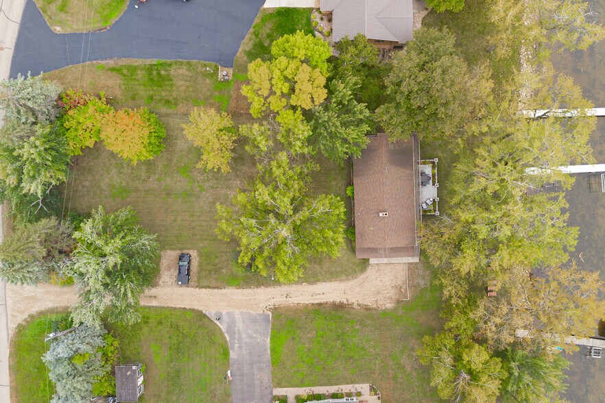 Building Photo - 6806 Sunset Strip NW