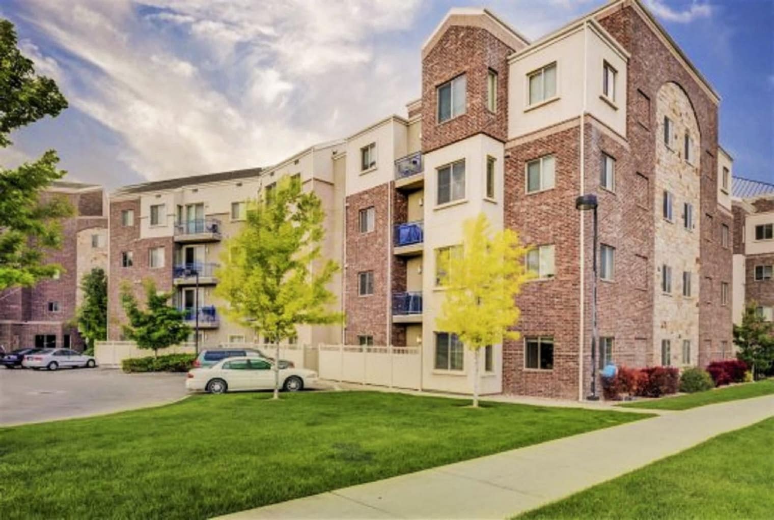 Building Photo - 606 W S Temple St