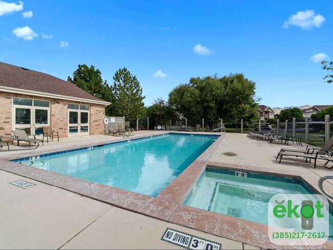 Primary Photo - 8176 N Cedar Springs Rd