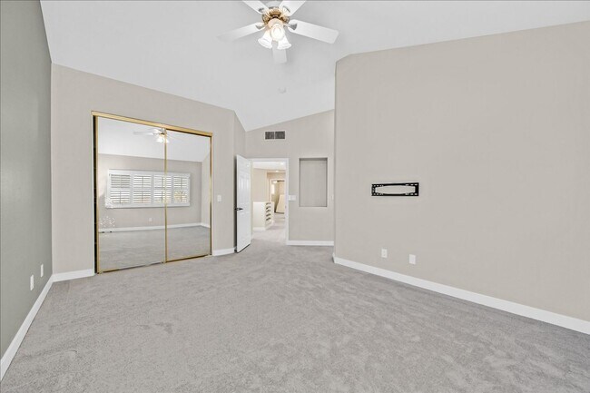 Building Photo - Summerlin House close to Red Rock Casino.