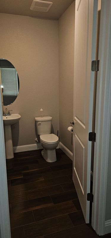 Building Photo - 6211 E Sasha Dr