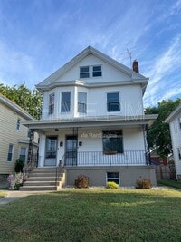 Building Photo - 2418 Robertson Ave